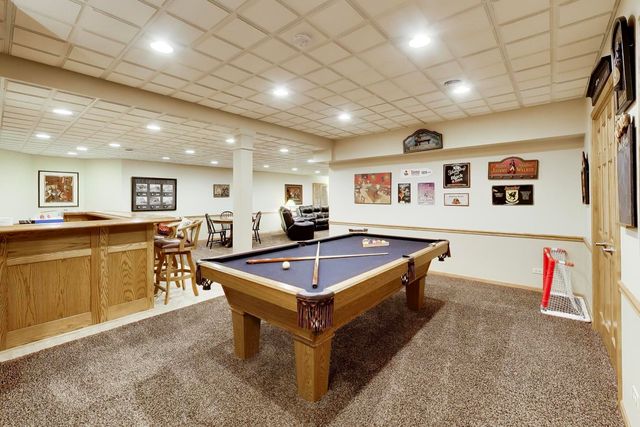 26W363 Torrey Pines Court, Winfield, IL 60190