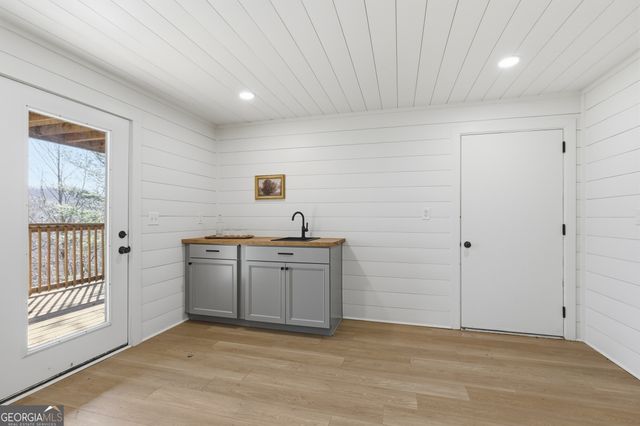 291 Saddleback Circle, Sky Valley, GA 30537