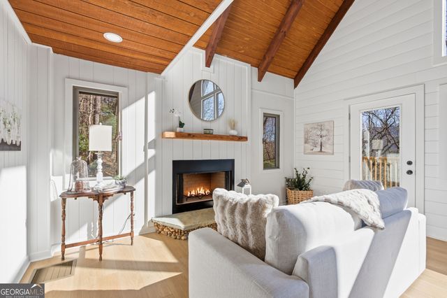 291 Saddleback Circle, Sky Valley, GA 30537