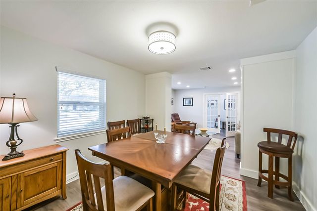 5731 Grape Street, Houston, TX 77096