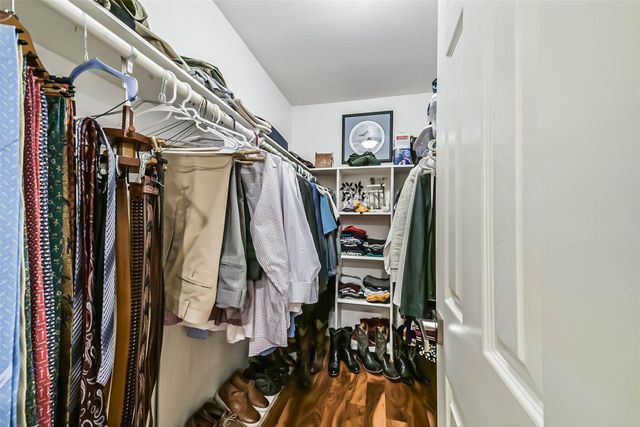 5731 Grape Street, Houston, TX 77096