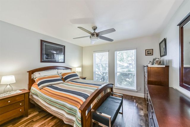 5731 Grape Street, Houston, TX 77096