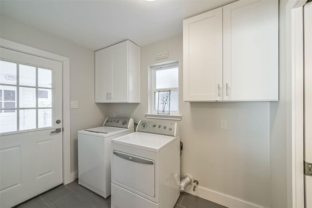 5731 Grape Street, Houston, TX 77096