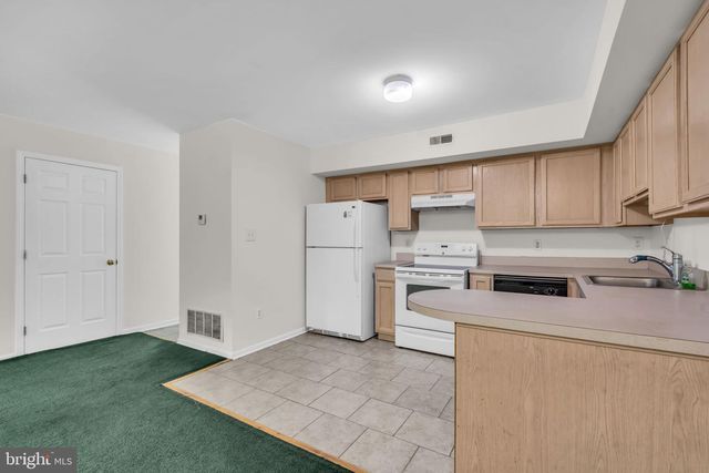 86 HIGH MEADOWS DR, Sicklerville, NJ 08081