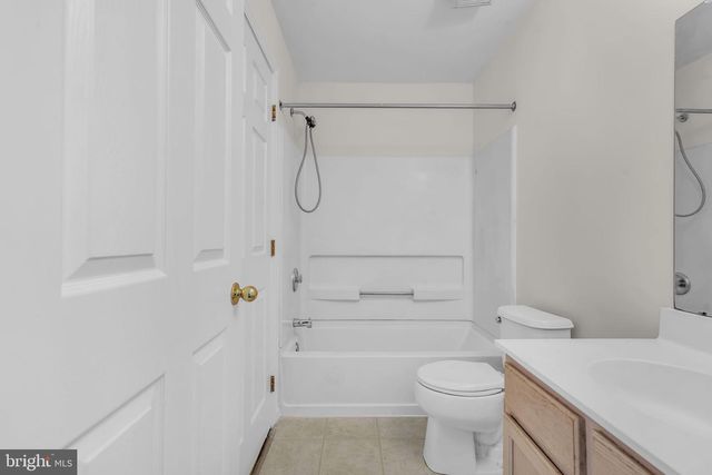 86 HIGH MEADOWS DR, Sicklerville, NJ 08081