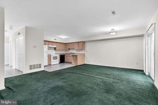 86 HIGH MEADOWS DR, Sicklerville, NJ 08081