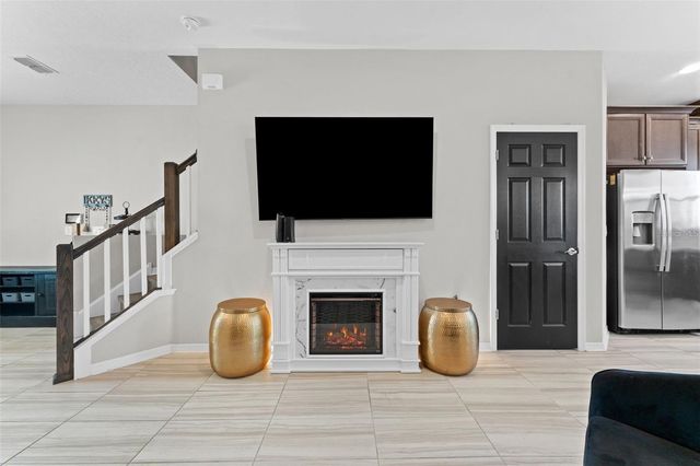 29913 SOUTHWELL LANE, Wesley Chapel, FL 33543