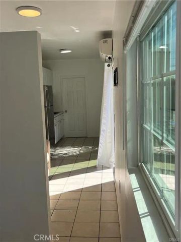 8561 orion av, North Hills, CA 91343