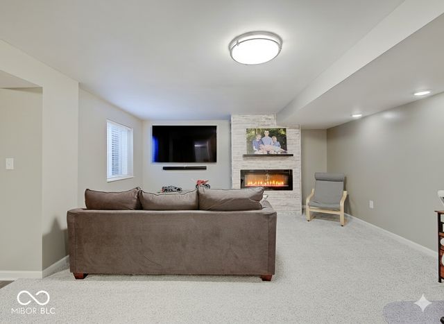 9668 Madera Court, Fishers, IN 46040