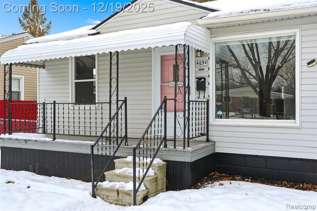 4654 Gloria Street, Wayne, MI 48184