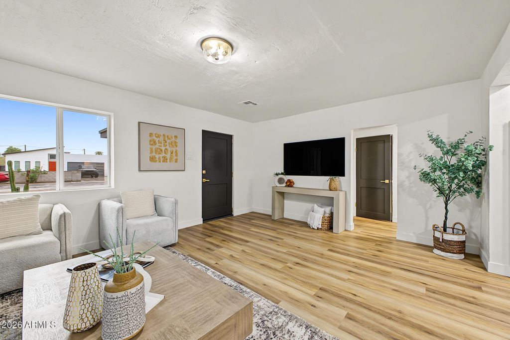 1006 E WELDON Avenue, Phoenix, AZ 85014 — photo 4