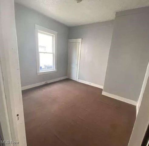 474 E 128 Street, Cleveland, OH 44108