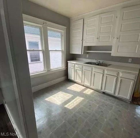 474 E 128 Street, Cleveland, OH 44108