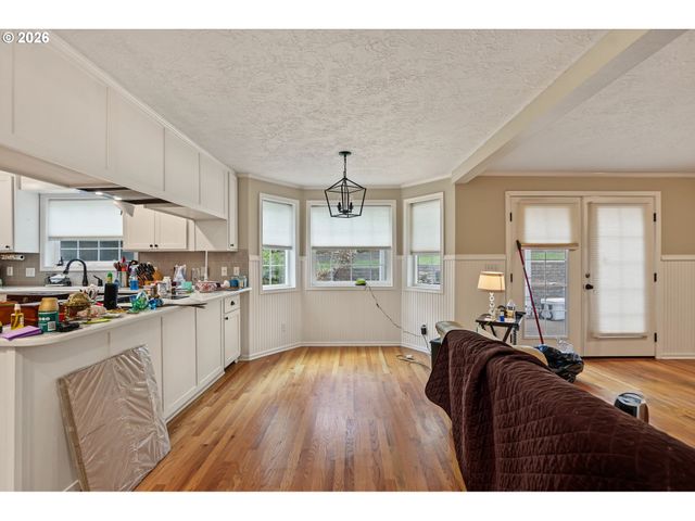 920 SUNMIST Ct, Salem, OR 97306