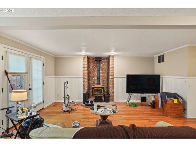 920 SUNMIST Ct, Salem, OR 97306
