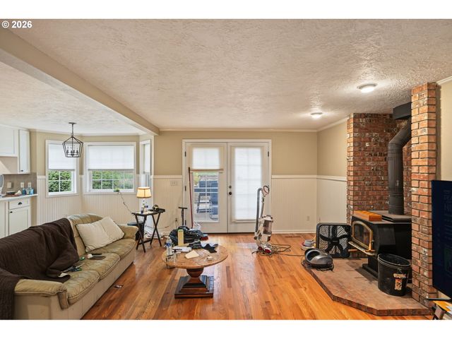 920 SUNMIST Ct, Salem, OR 97306