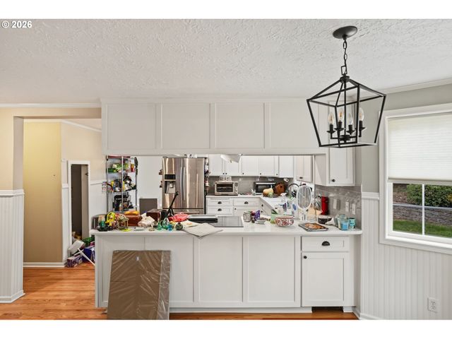 920 SUNMIST Ct, Salem, OR 97306