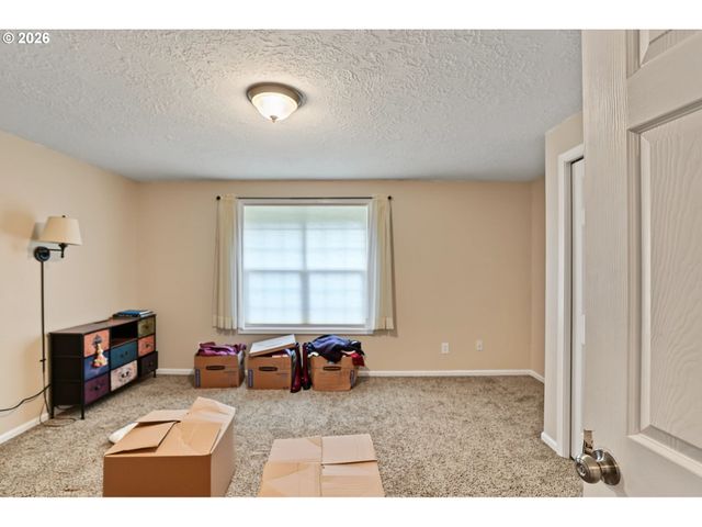 920 SUNMIST Ct, Salem, OR 97306