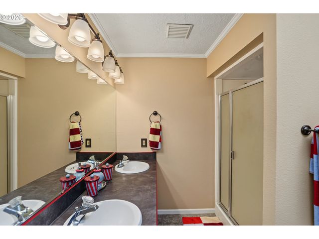 920 SUNMIST Ct, Salem, OR 97306