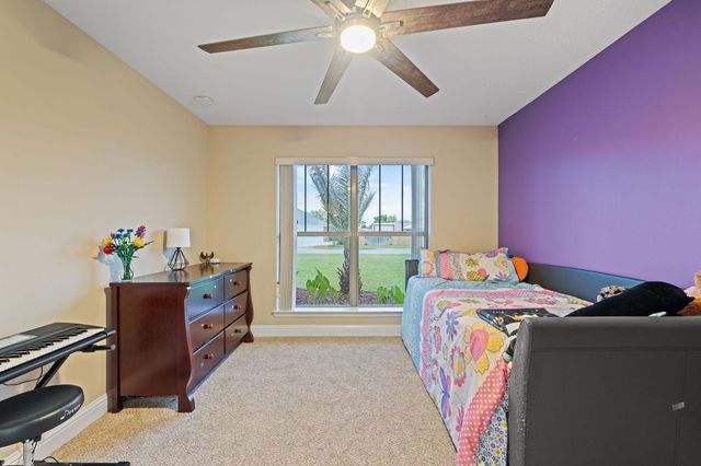 9681 Meadow Wood Lane, Navarre, FL 32566