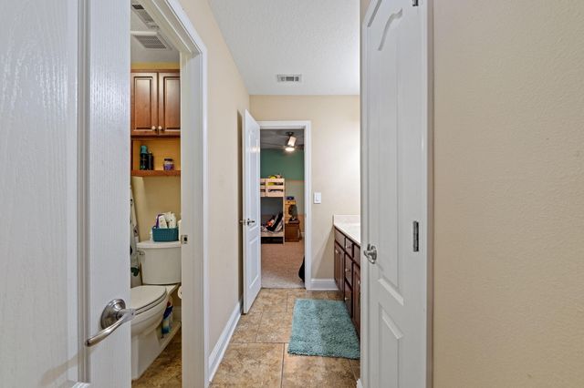 9681 Meadow Wood Lane, Navarre, FL 32566
