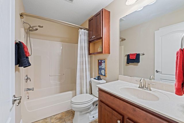 9681 Meadow Wood Lane, Navarre, FL 32566