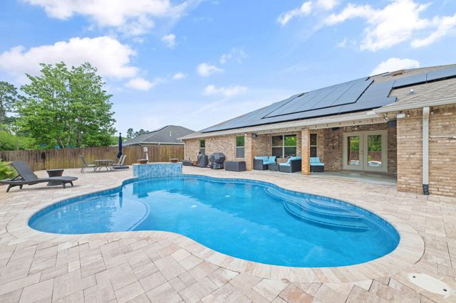 9681 Meadow Wood Lane, Navarre, FL 32566