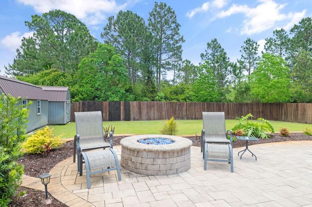 9681 Meadow Wood Lane, Navarre, FL 32566