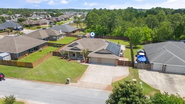 9681 Meadow Wood Lane, Navarre, FL 32566