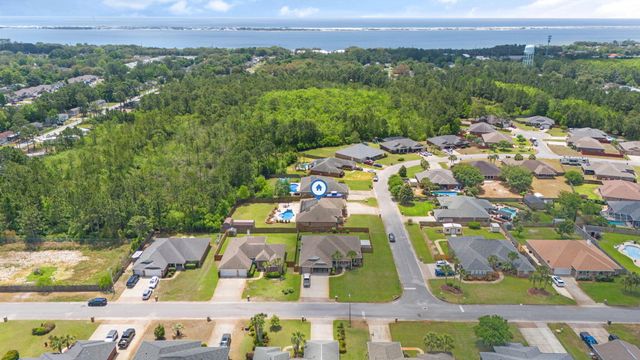9681 Meadow Wood Lane, Navarre, FL 32566