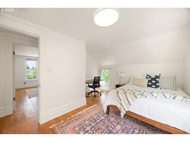 1516 Se PERSHING St, Portland, OR 97202