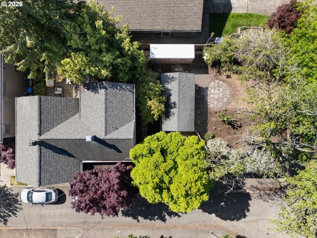 1516 Se PERSHING St, Portland, OR 97202