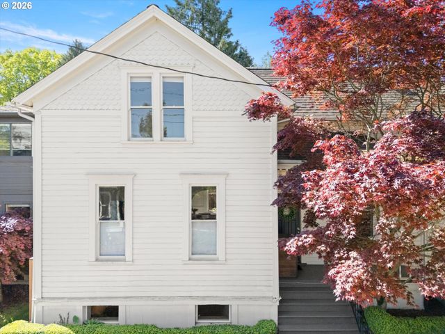 1516 Se PERSHING St, Portland, OR 97202