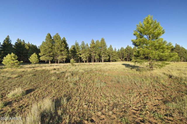 277 E Foxboro Ranch Road 6, Munds Park, AZ 86017