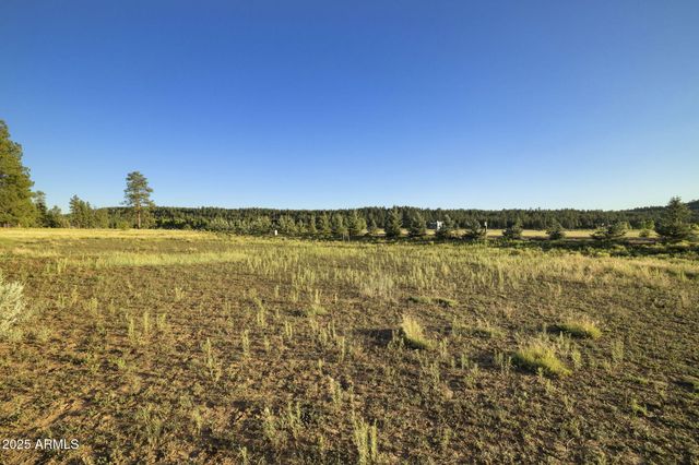 277 E Foxboro Ranch Road 6, Munds Park, AZ 86017