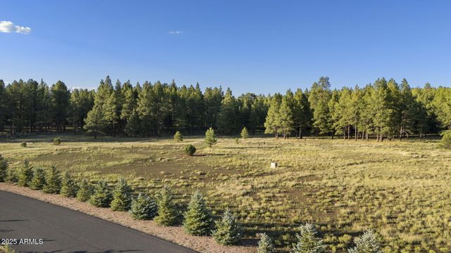 277 E Foxboro Ranch Road 6, Munds Park, AZ 86017