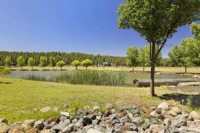 277 E Foxboro Ranch Road 6, Munds Park, AZ 86017