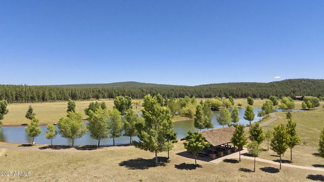 277 E Foxboro Ranch Road 6, Munds Park, AZ 86017