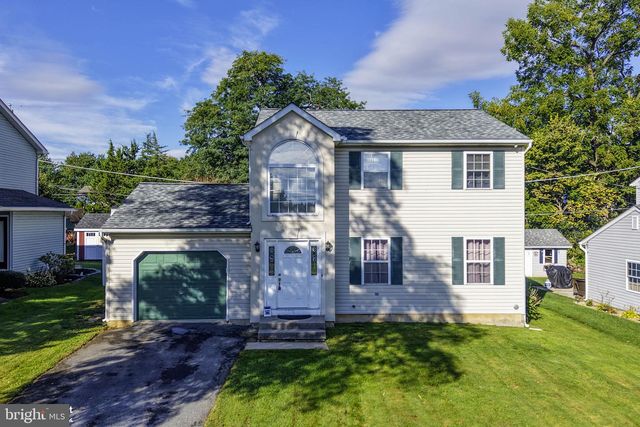 340 AVON ST, Easton, PA 18045