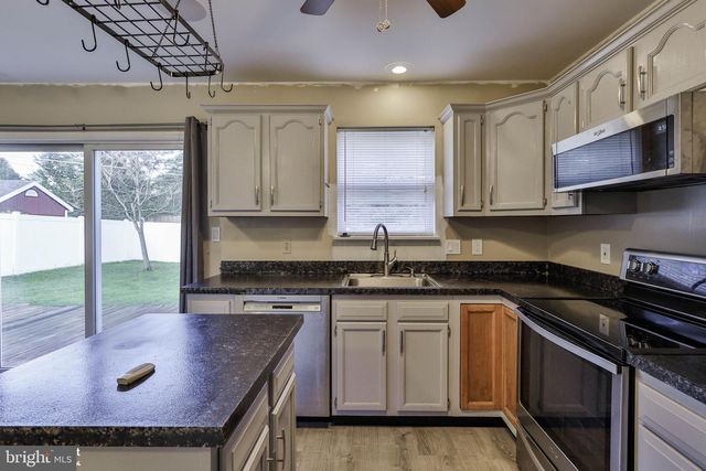 340 AVON ST, Easton, PA 18045