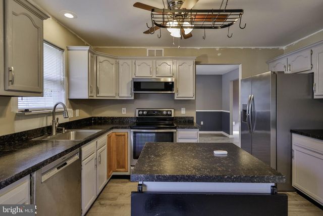 340 AVON ST, Easton, PA 18045