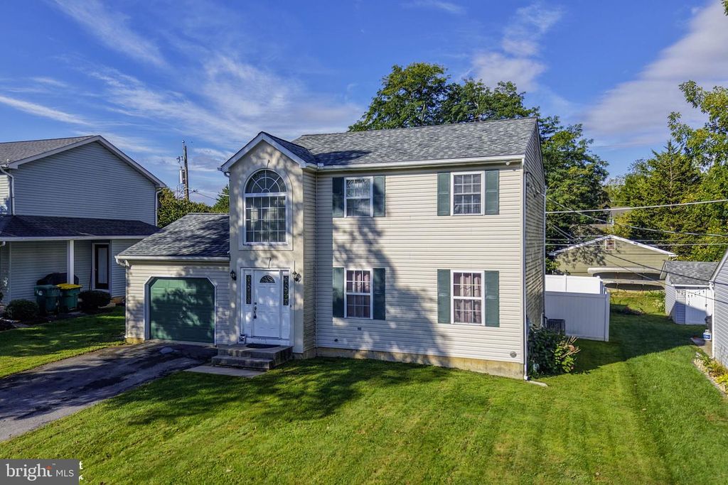 340 AVON ST, Easton, PA 18045