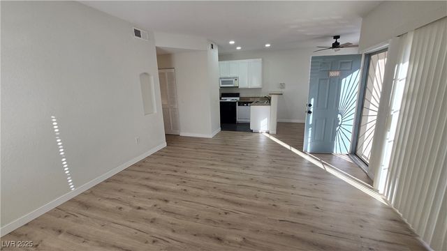 3318 North Decatur Boulevard 1089, Las Vegas, NV 89130