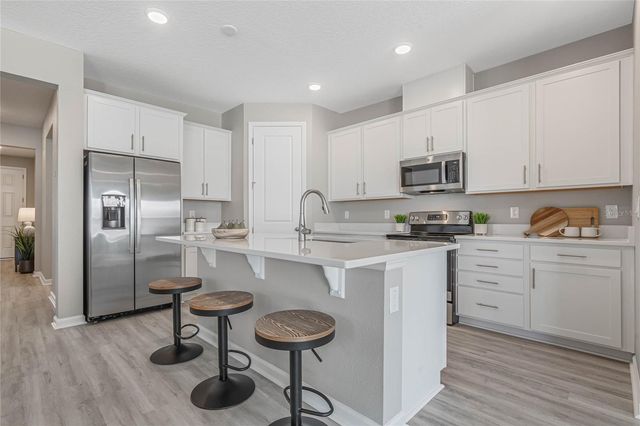 3707 MALAD WAY, Tavares, FL 32778