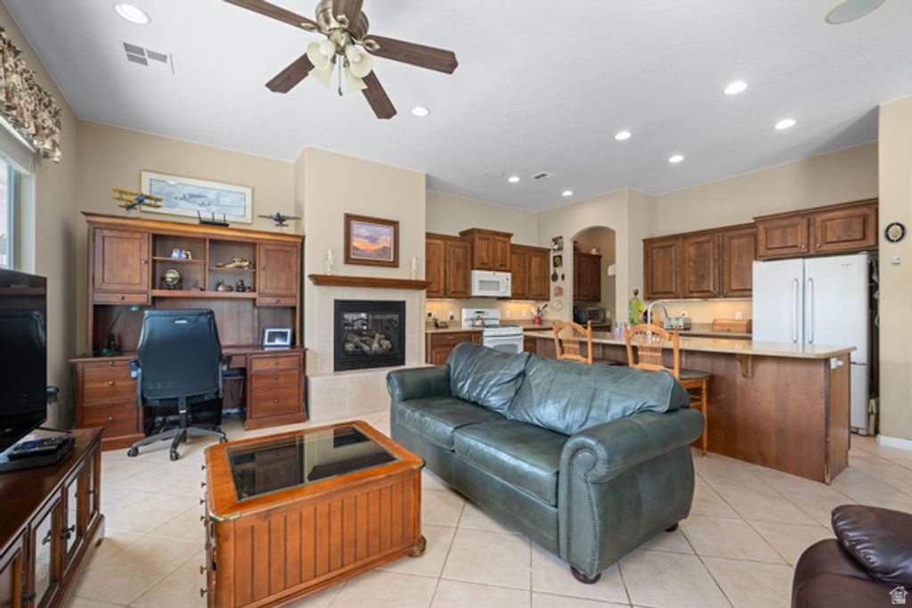Image 13 of property listing at 4667 S WHISPER POINT DR, St. George, UT 84790