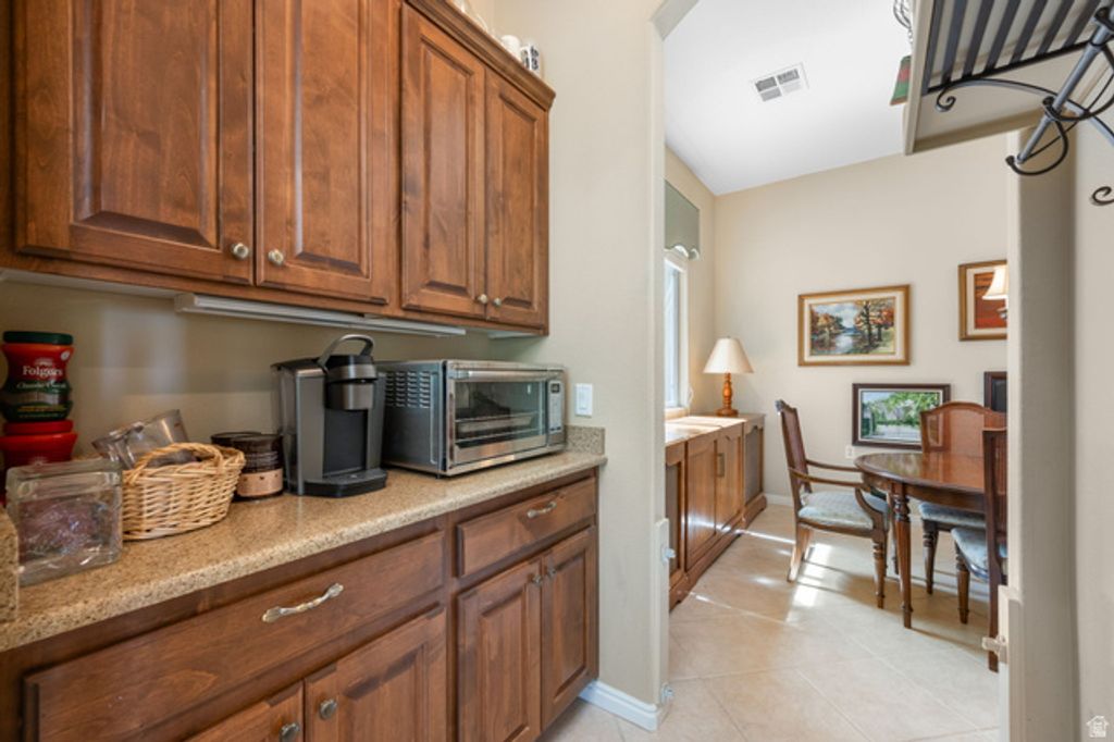 Image 16 of property listing at 4667 S WHISPER POINT DR, St. George, UT 84790