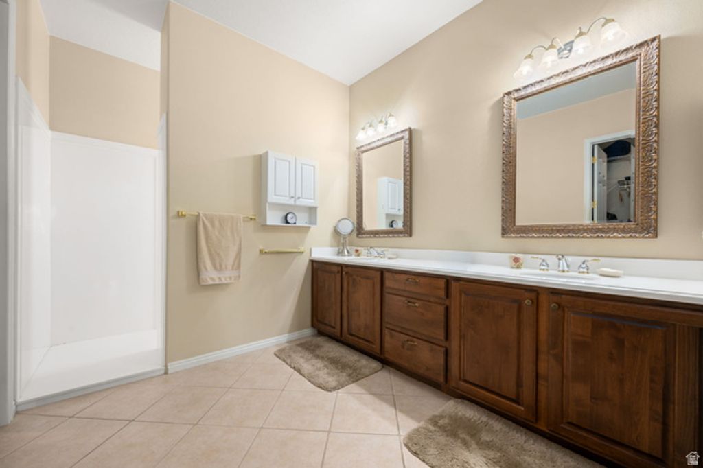 Image 22 of property listing at 4667 S WHISPER POINT DR, St. George, UT 84790
