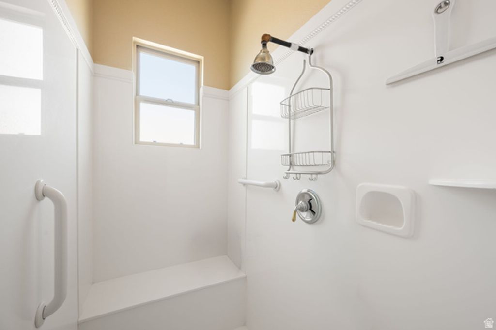 Image 23 of property listing at 4667 S WHISPER POINT DR, St. George, UT 84790