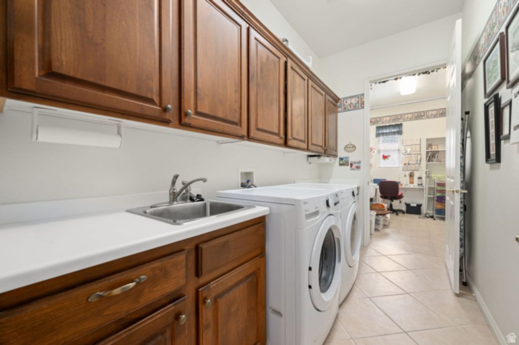 Image 30 of property listing at 4667 S WHISPER POINT DR, St. George, UT 84790