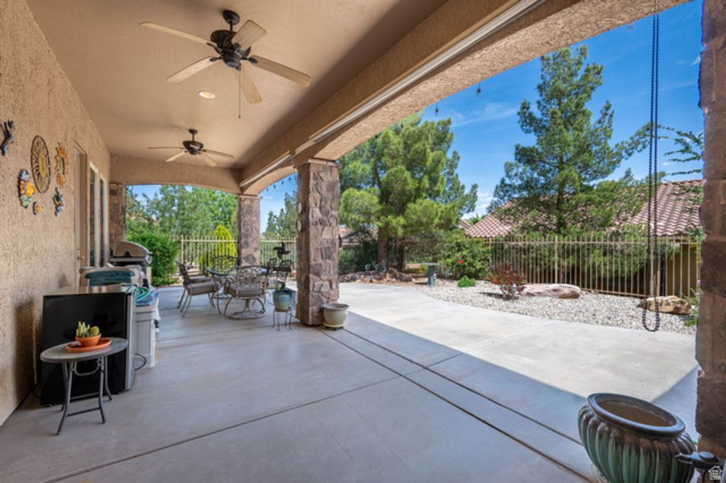 Image 34 of property listing at 4667 S WHISPER POINT DR, St. George, UT 84790